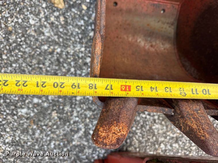 image for item ER0189 2006 Ditch Witch A720 backhoe attachment