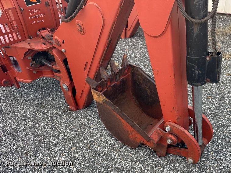 image for item ER0189 2006 Ditch Witch A720 backhoe attachment