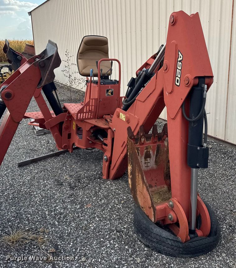 image for item ER0190 2014 Ditch Witch A920 backhoe attachment