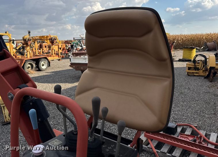 image for item ER0190 2014 Ditch Witch A920 backhoe attachment