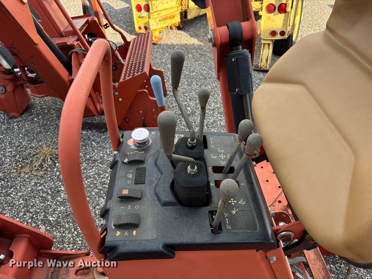 image for item ER0190 2014 Ditch Witch A920 backhoe attachment
