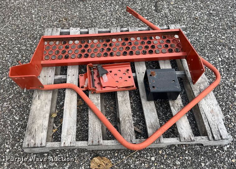 image for item ER0190 2014 Ditch Witch A920 backhoe attachment