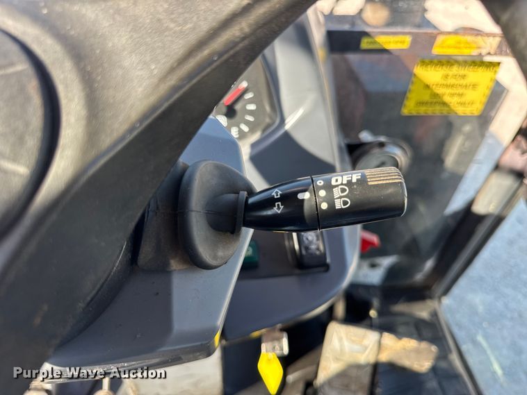 image for item ER0191 Kubota L5460 MFWD tractor