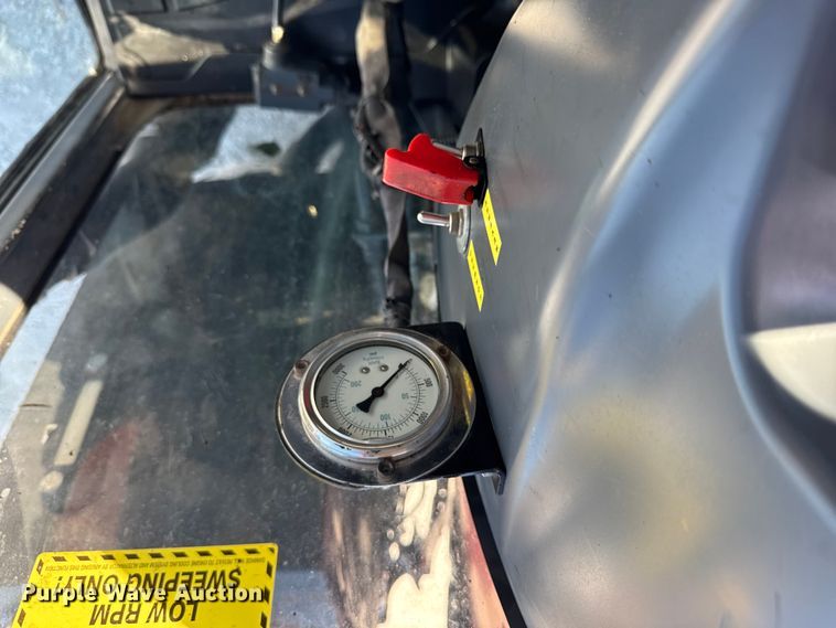 image for item ER0191 Kubota L5460 MFWD tractor