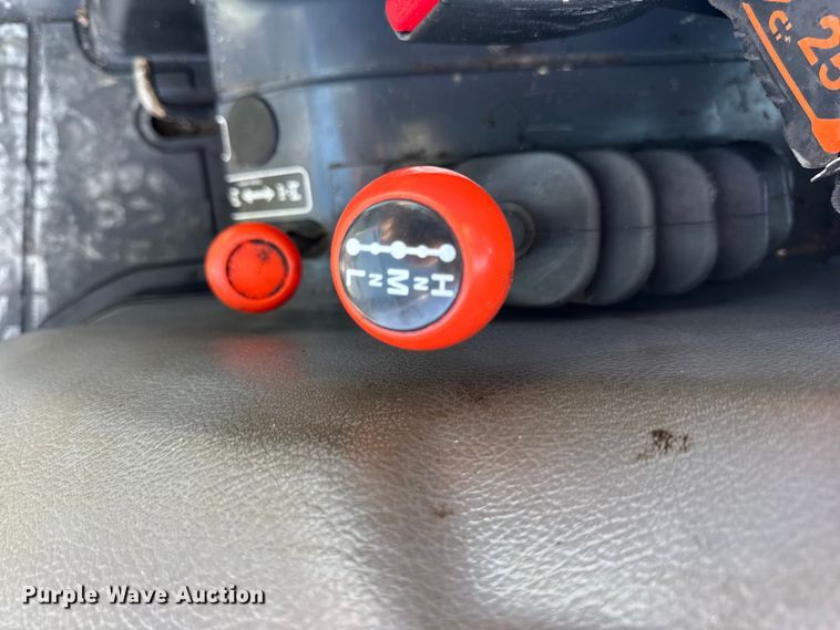 image for item ER0191 Kubota L5460 MFWD tractor