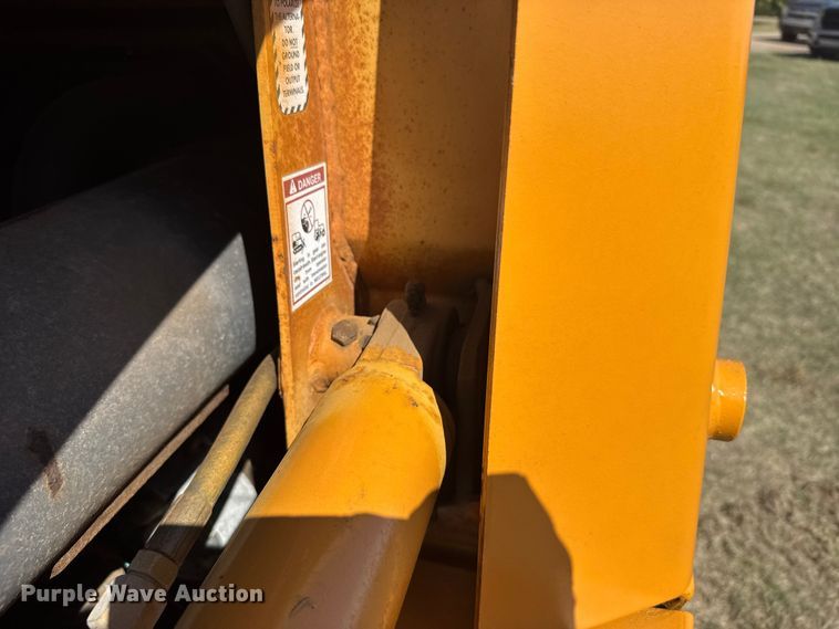 image for item ER2500 Case 1840 skid steer loader