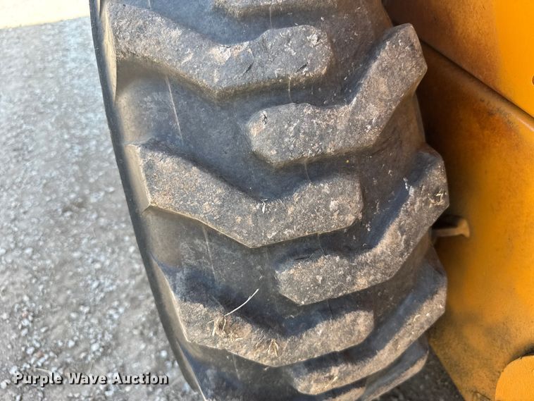 image for item ER2500 Case 1840 skid steer loader