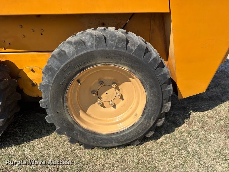 image for item ER2500 Case 1840 skid steer loader