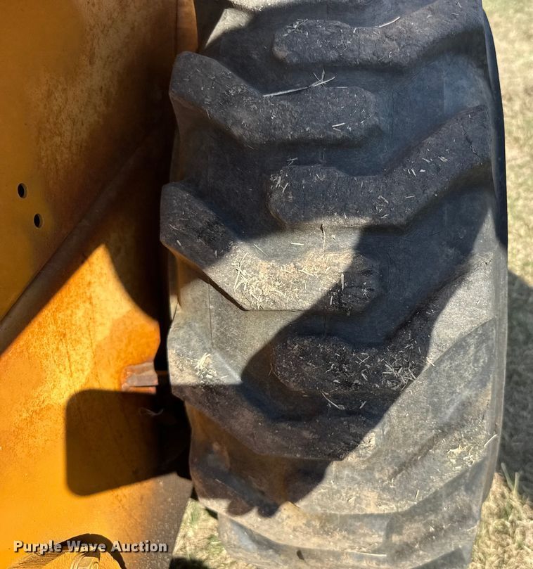 image for item ER2500 Case 1840 skid steer loader