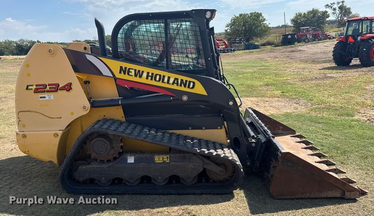 MINI CARGADOR SOBRE ORUGAS 2019 NEW HOLLAND C234
