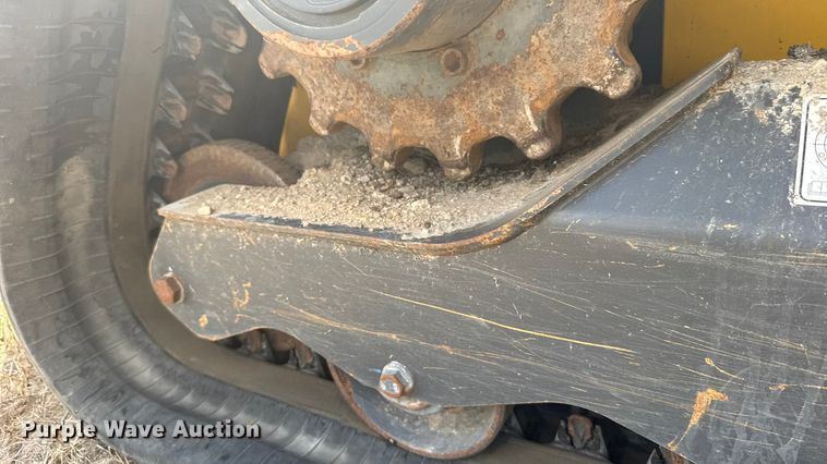 image for item ER2501 2019 New Holland C234 tracked skid steer loader