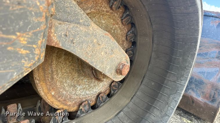 image for item ER2501 2019 New Holland C234 tracked skid steer loader