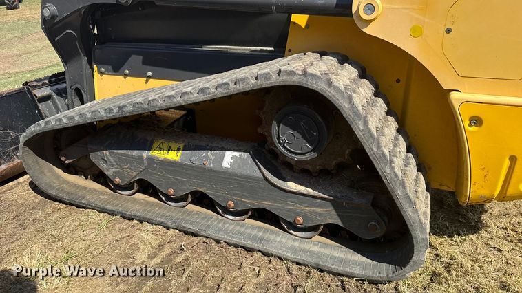 image for item ER2501 2019 New Holland C234 tracked skid steer loader