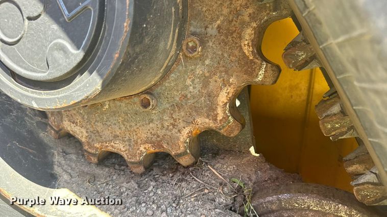 image for item ER2501 2019 New Holland C234 tracked skid steer loader