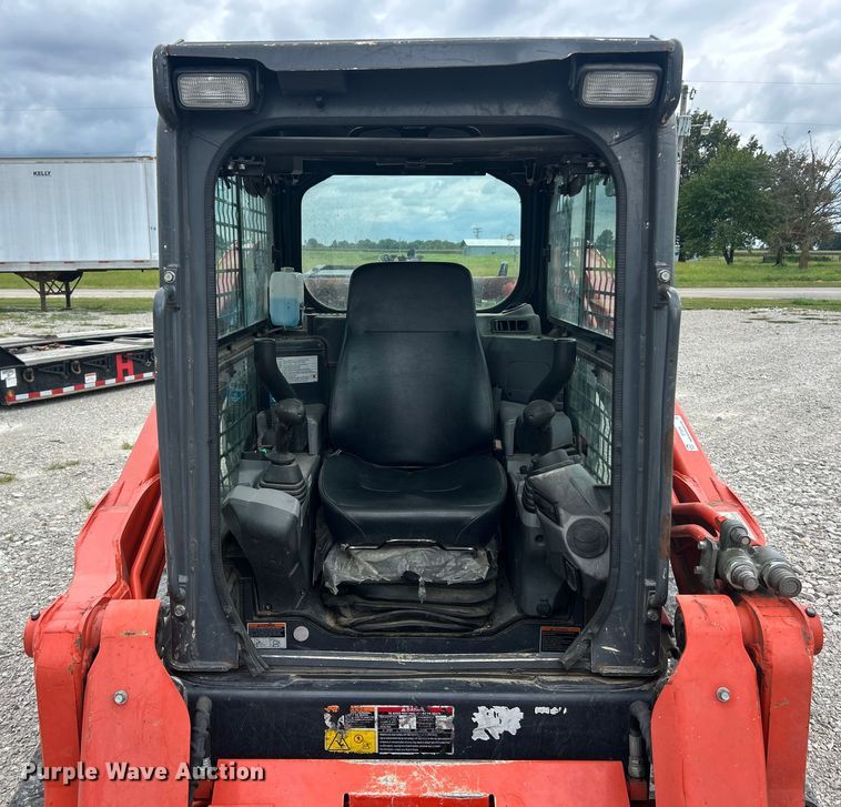 image for item ET3079 2021 Kubota SVL75-2 tracked skid steer loader