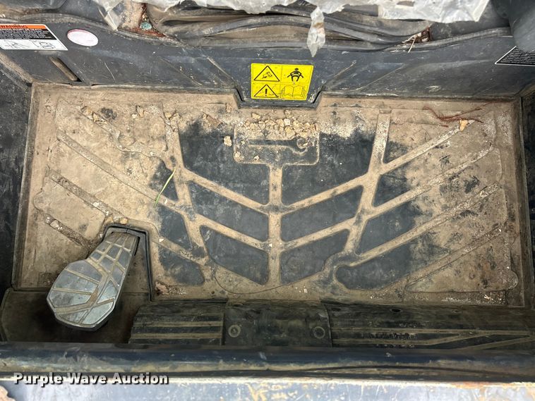 image for item ET3079 2021 Kubota SVL75-2 tracked skid steer loader