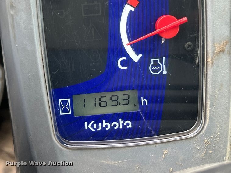 image for item ET3079 2021 Kubota SVL75-2 tracked skid steer loader