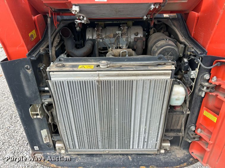 image for item ET3079 2021 Kubota SVL75-2 tracked skid steer loader