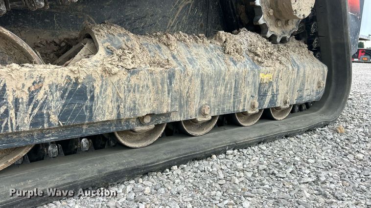 image for item ET3079 2021 Kubota SVL75-2 tracked skid steer loader