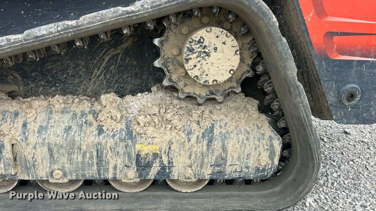 image for item ET3079 2021 Kubota SVL75-2 tracked skid steer loader