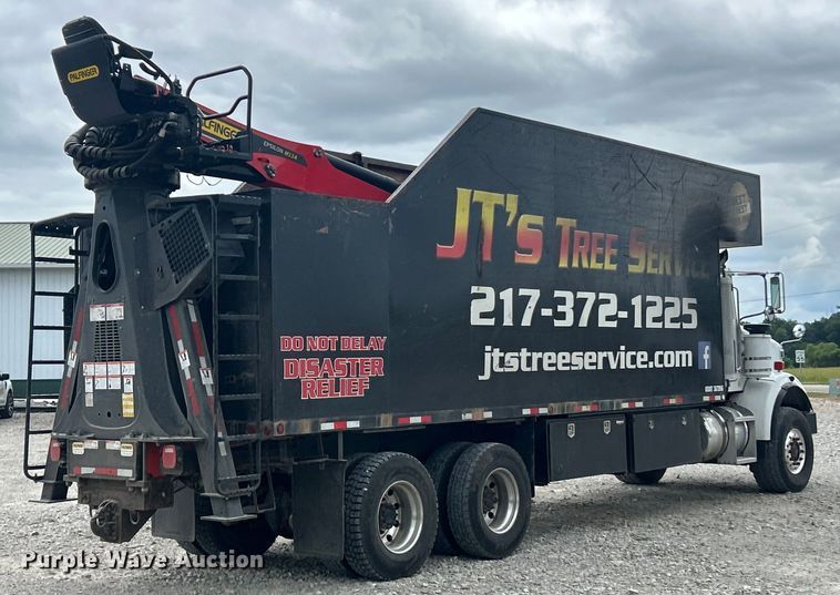 image for item ET3084 2006 Peterbilt 357 grapple crane truck