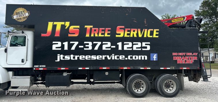 image for item ET3084 2006 Peterbilt 357 grapple crane truck