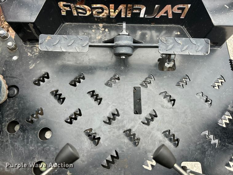 image for item ET3084 2006 Peterbilt 357 grapple crane truck