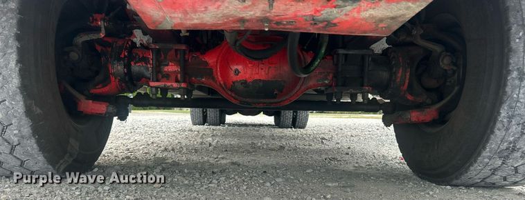 image for item ET3084 2006 Peterbilt 357 grapple crane truck