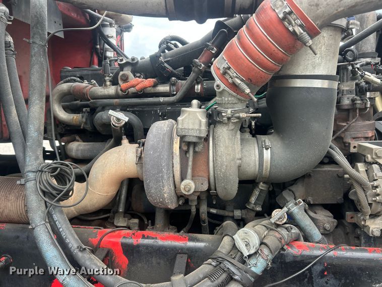 image for item ET3084 2006 Peterbilt 357 grapple crane truck