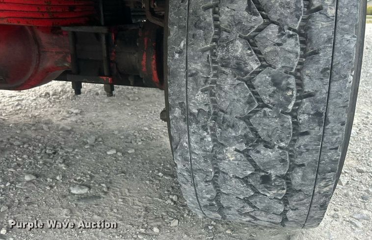 image for item ET3084 2006 Peterbilt 357 grapple crane truck