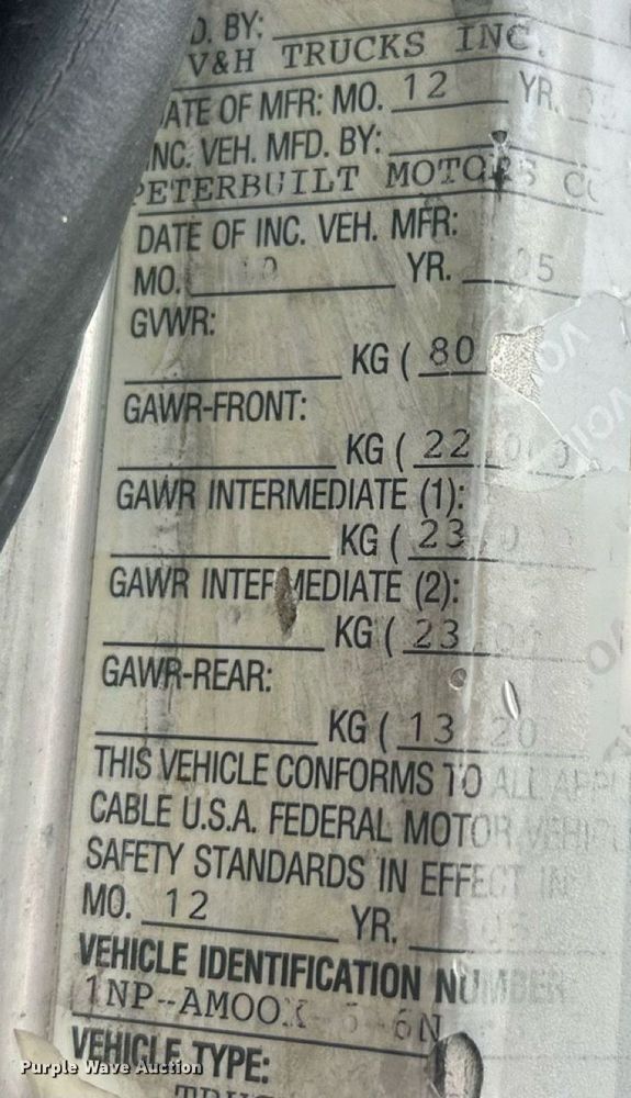 image for item ET3084 2006 Peterbilt 357 grapple crane truck