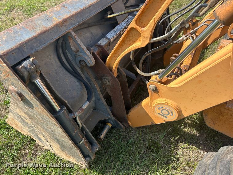 image for item ET3237 2002 Case 580 Super M backhoe