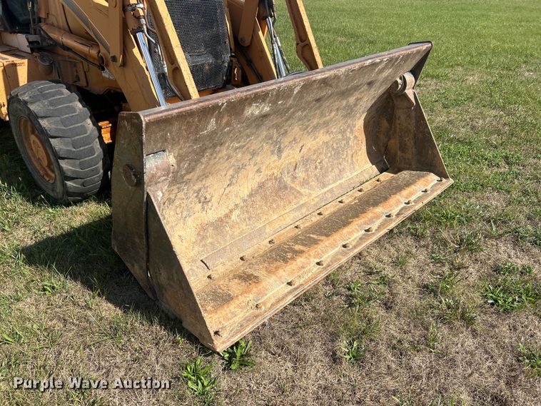 image for item ET3237 2002 Case 580 Super M backhoe