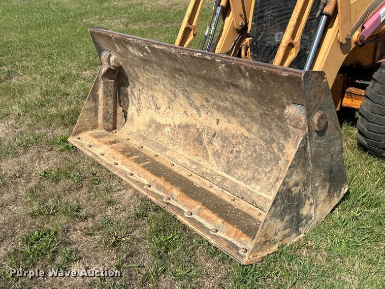 image for item ET3237 2002 Case 580 Super M backhoe