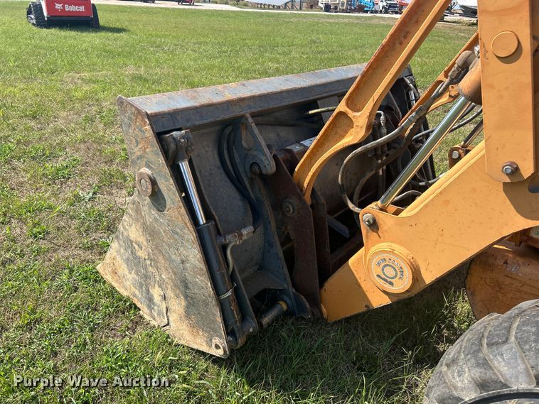 image for item ET3237 2002 Case 580 Super M backhoe
