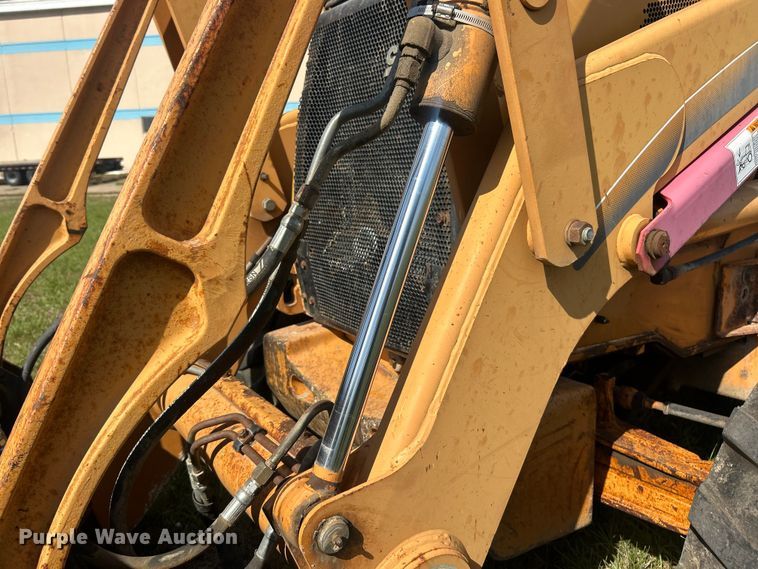 image for item ET3237 2002 Case 580 Super M backhoe