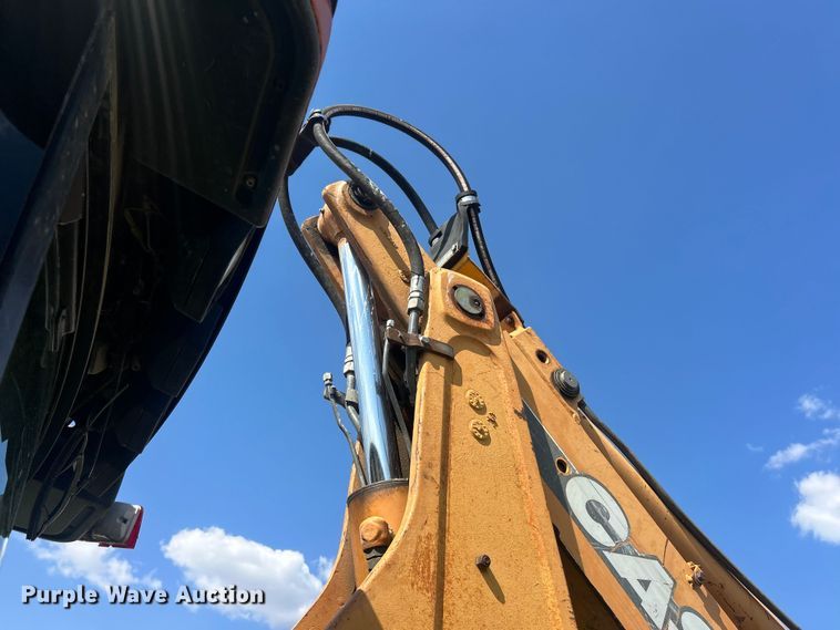 image for item ET3237 2002 Case 580 Super M backhoe