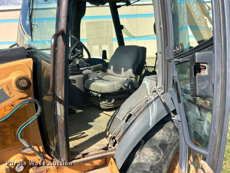 image for item ET3237 2002 Case 580 Super M backhoe