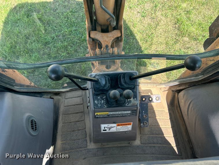 image for item ET3237 2002 Case 580 Super M backhoe