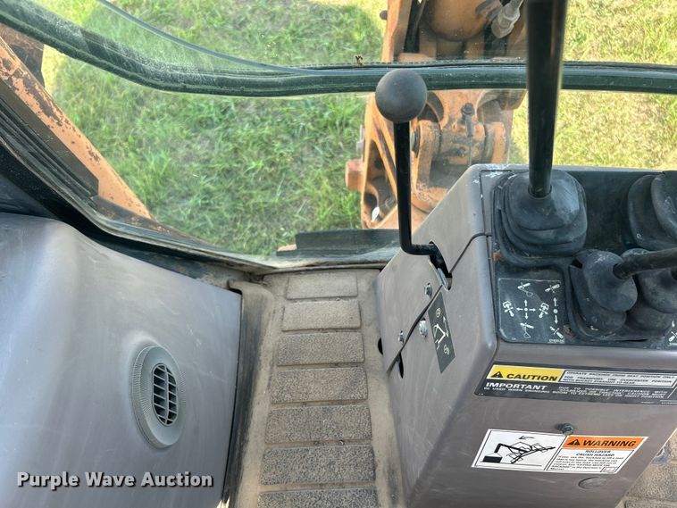 image for item ET3237 2002 Case 580 Super M backhoe