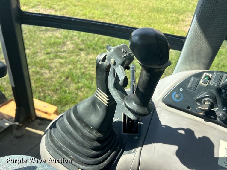 image for item ET3237 2002 Case 580 Super M backhoe