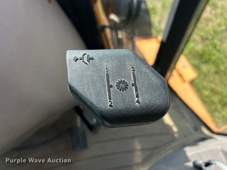 image for item ET3237 2002 Case 580 Super M backhoe