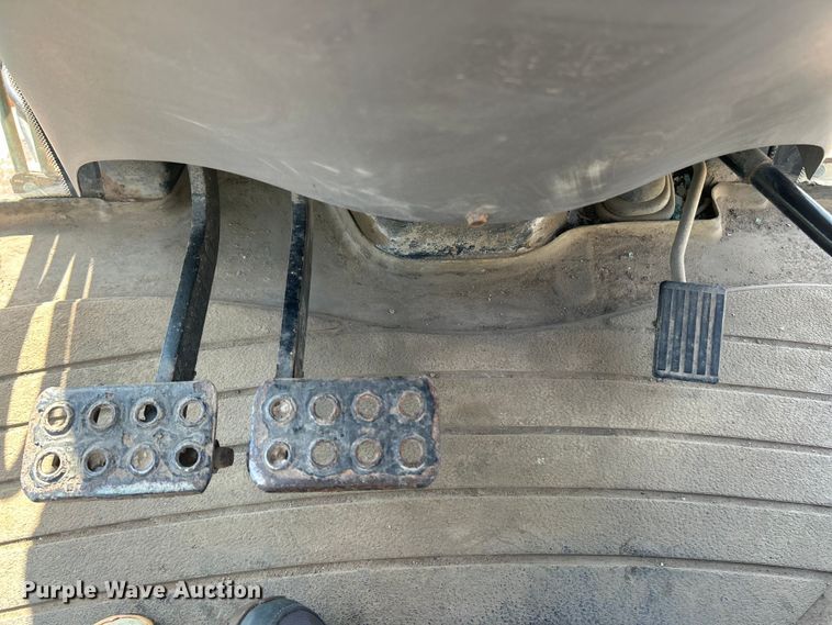 image for item ET3237 2002 Case 580 Super M backhoe