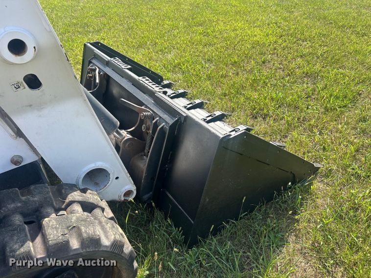 image for item ET3238 2016 Bobcat T630 tracked skid steer loader