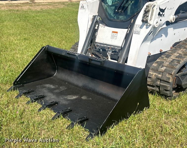 image for item ET3238 2016 Bobcat T630 tracked skid steer loader