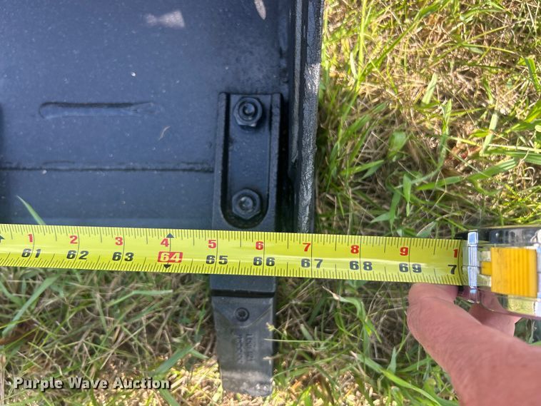 image for item ET3238 2016 Bobcat T630 tracked skid steer loader