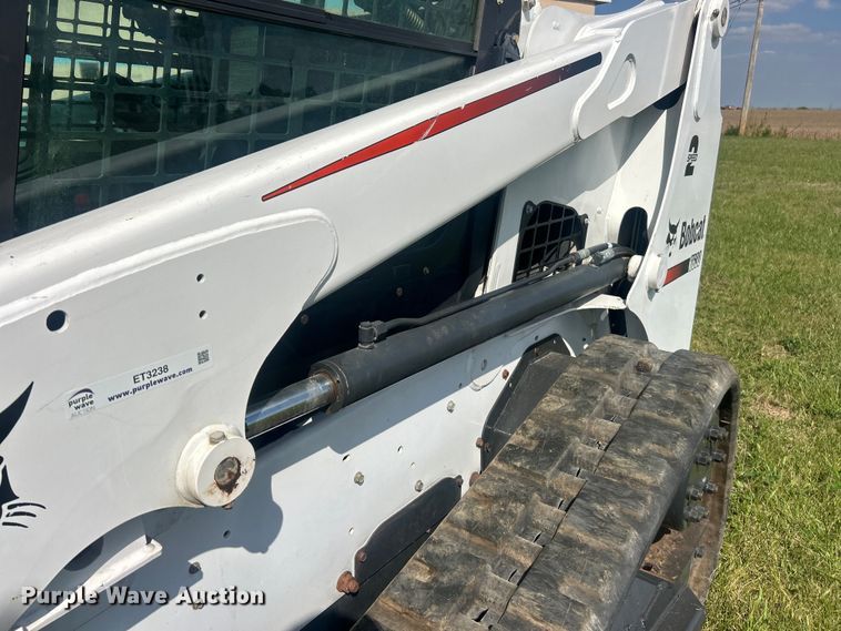 image for item ET3238 2016 Bobcat T630 tracked skid steer loader