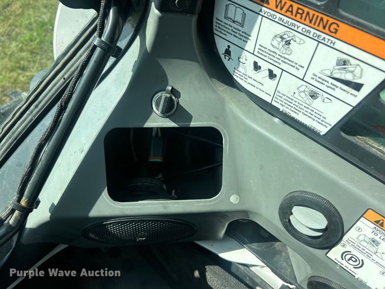 image for item ET3238 2016 Bobcat T630 tracked skid steer loader