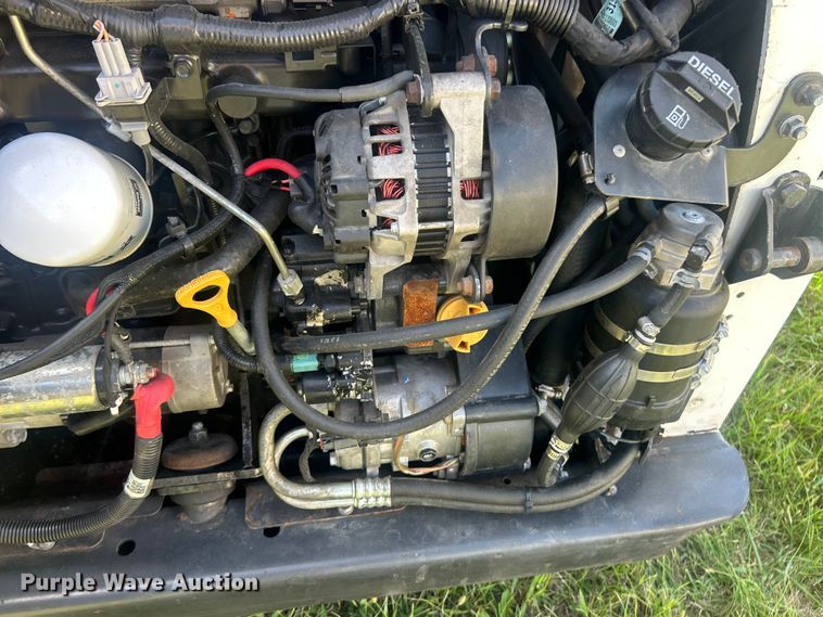 image for item ET3238 2016 Bobcat T630 tracked skid steer loader