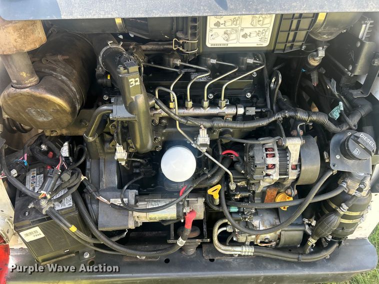 image for item ET3238 2016 Bobcat T630 tracked skid steer loader